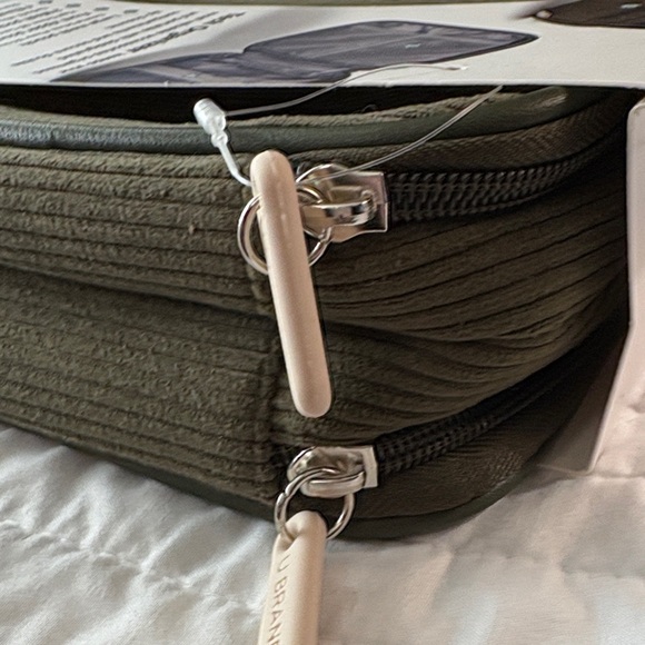 Tech Organizer in Green by U Brands - Picture 3 of 3